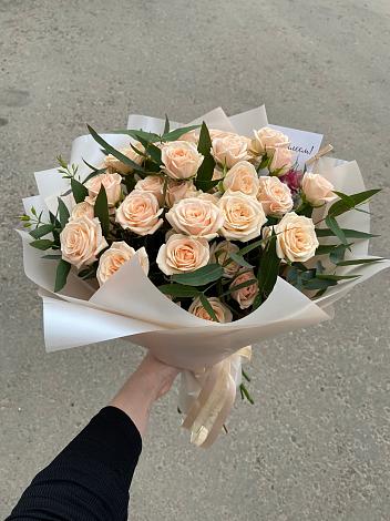 Букет Кремовые розы Латте в Баляге