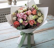 Букет цветов из:  Розы, Лизиантусы и Гвоздики в Баляге